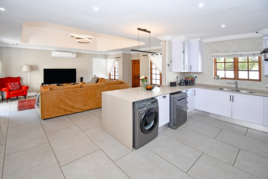 3 Bedroom Property for Sale in Willaway Gauteng
