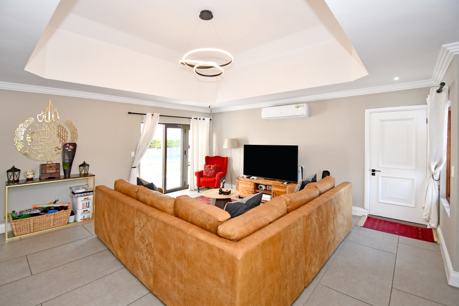 3 Bedroom Property for Sale in Willaway Gauteng