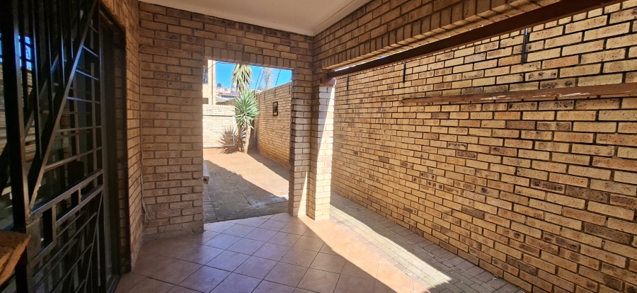 3 Bedroom Property for Sale in Chancliff Ridge Gauteng