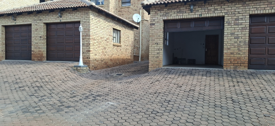 3 Bedroom Property for Sale in Chancliff Ridge Gauteng