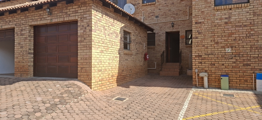 3 Bedroom Property for Sale in Chancliff Ridge Gauteng