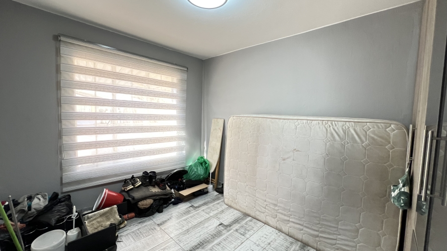 2 Bedroom Property for Sale in Helikonpark Gauteng