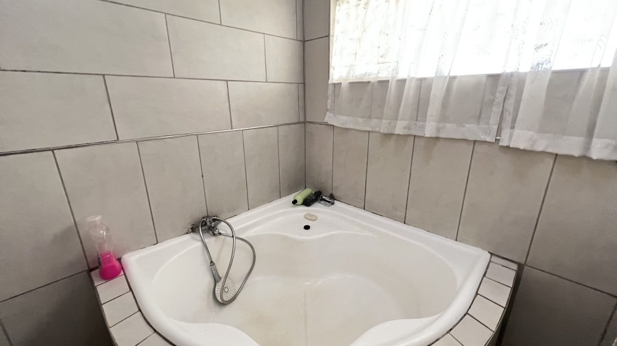 3 Bedroom Property for Sale in Randgate Gauteng