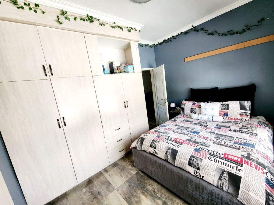 6 Bedroom Property for Sale in Vorna Valley Gauteng