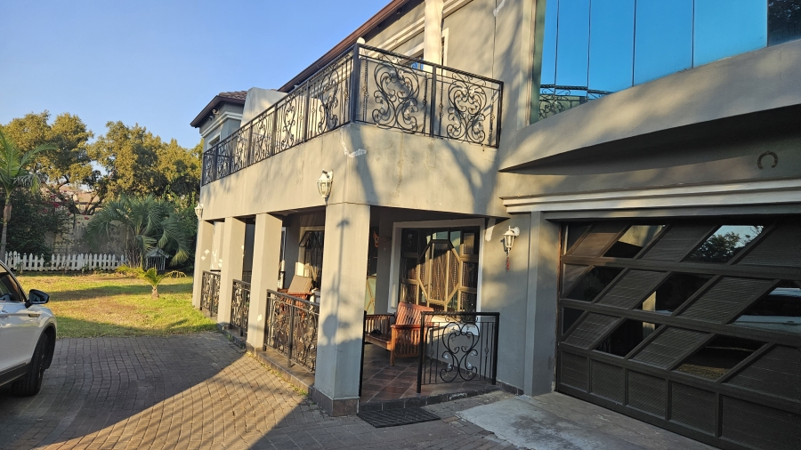 6 Bedroom Property for Sale in Vorna Valley Gauteng