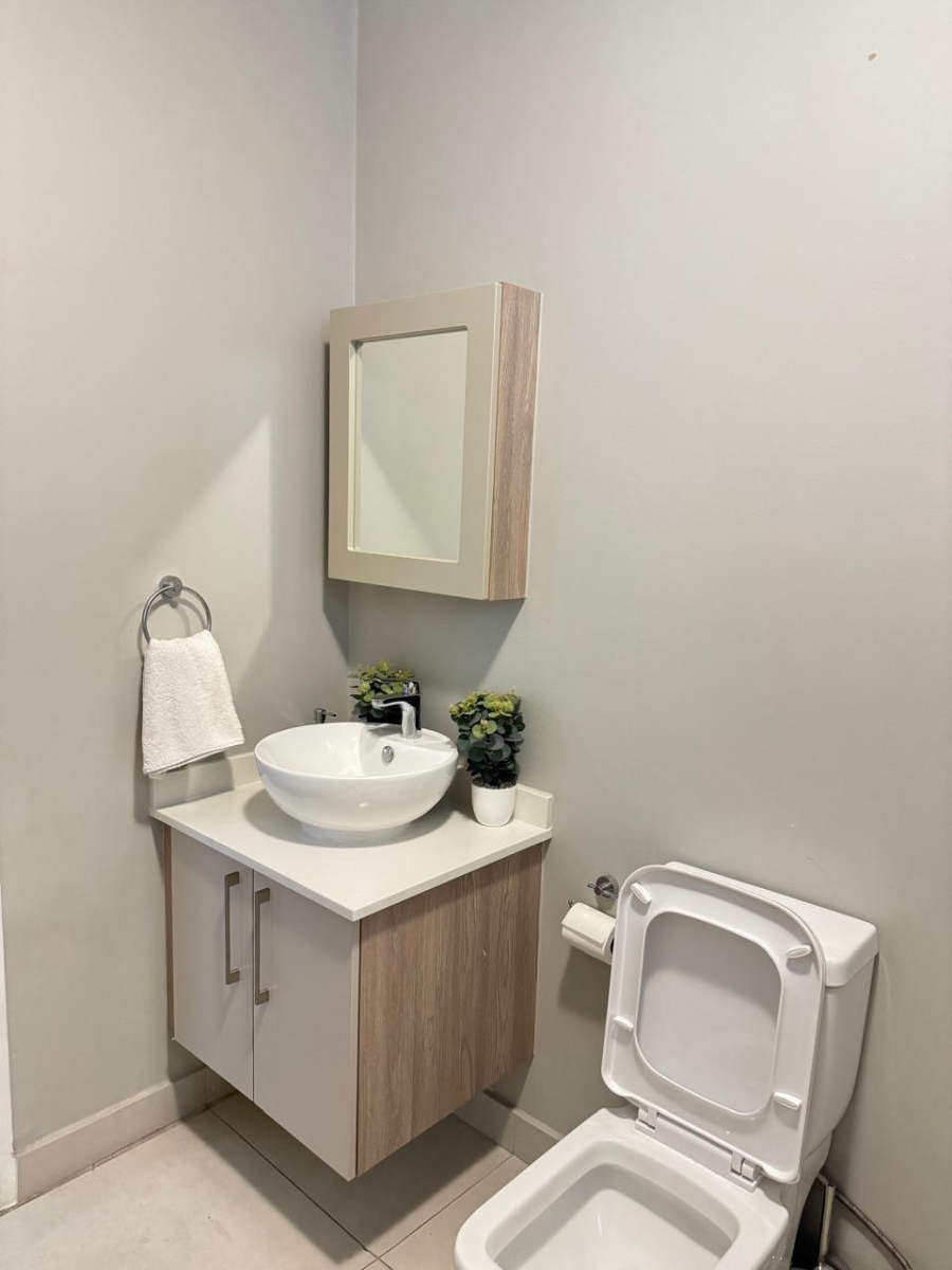 To Let 2 Bedroom Property for Rent in Midridge Park Gauteng