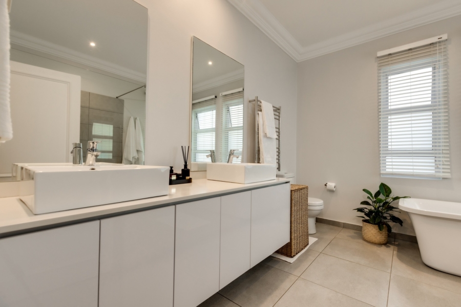 4 Bedroom Property for Sale in Dainfern Golf Estate Gauteng
