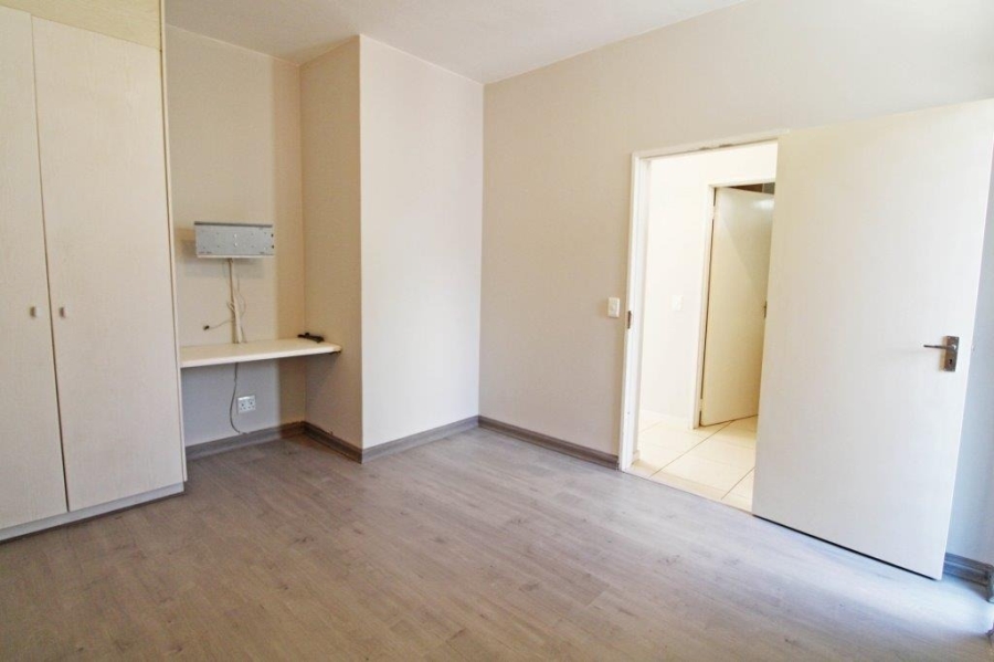 2 Bedroom Property for Sale in Bryanston West Gauteng