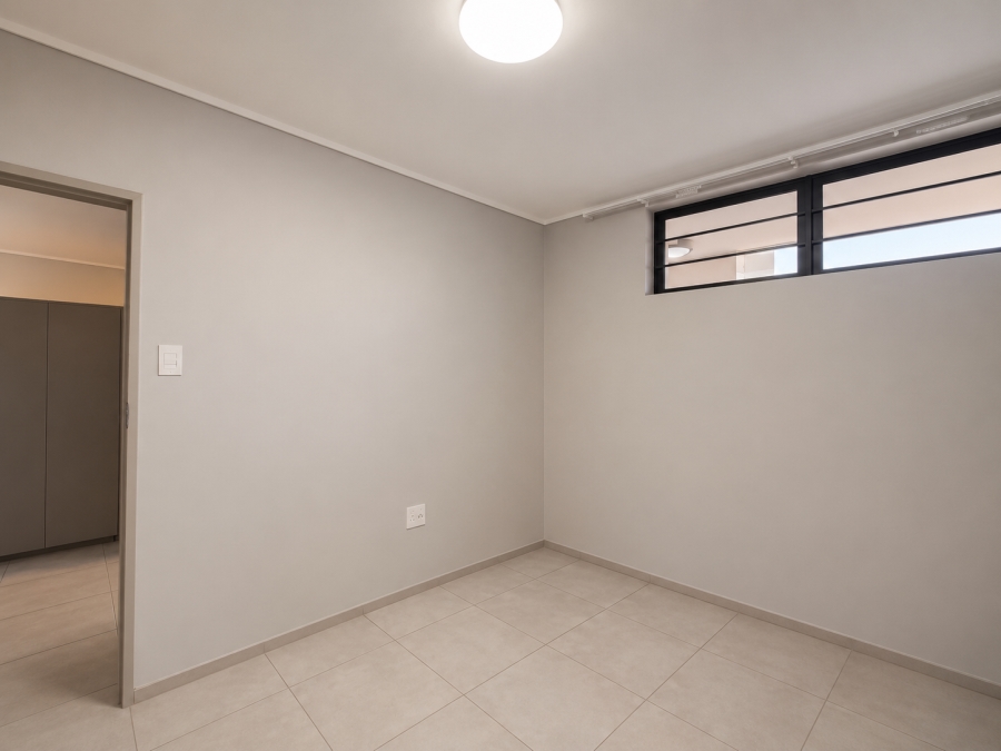 2 Bedroom Property for Sale in Rooihuiskraal North Gauteng