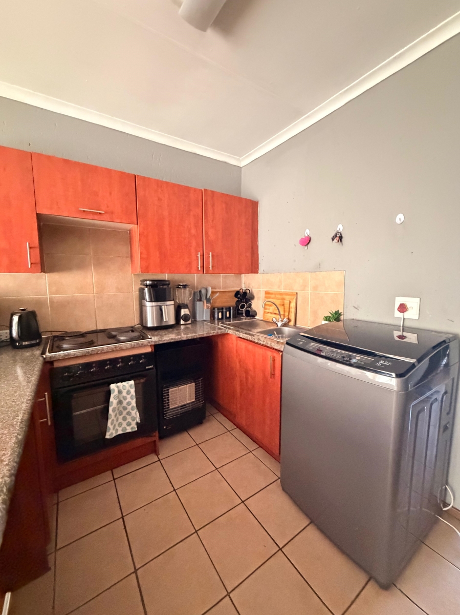 2 Bedroom Property for Sale in Comet Gauteng