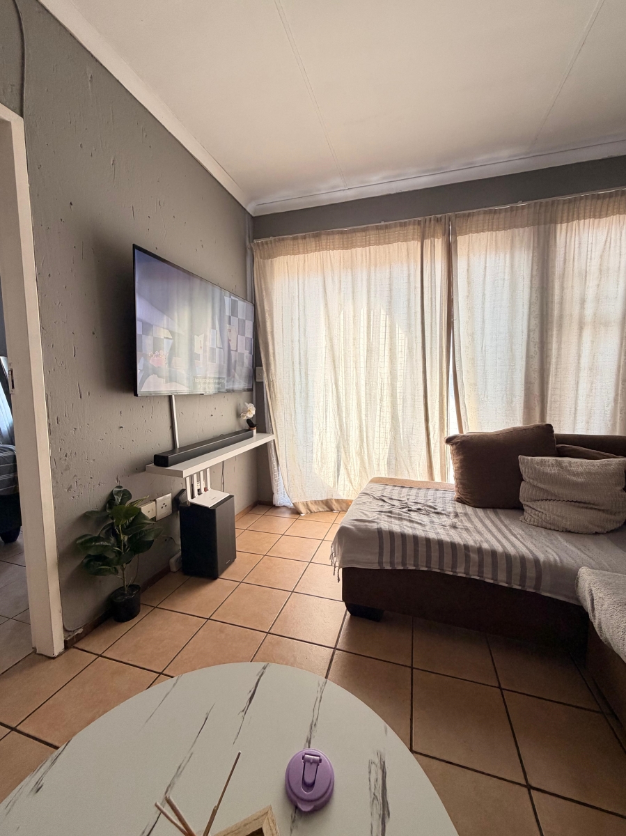 2 Bedroom Property for Sale in Comet Gauteng