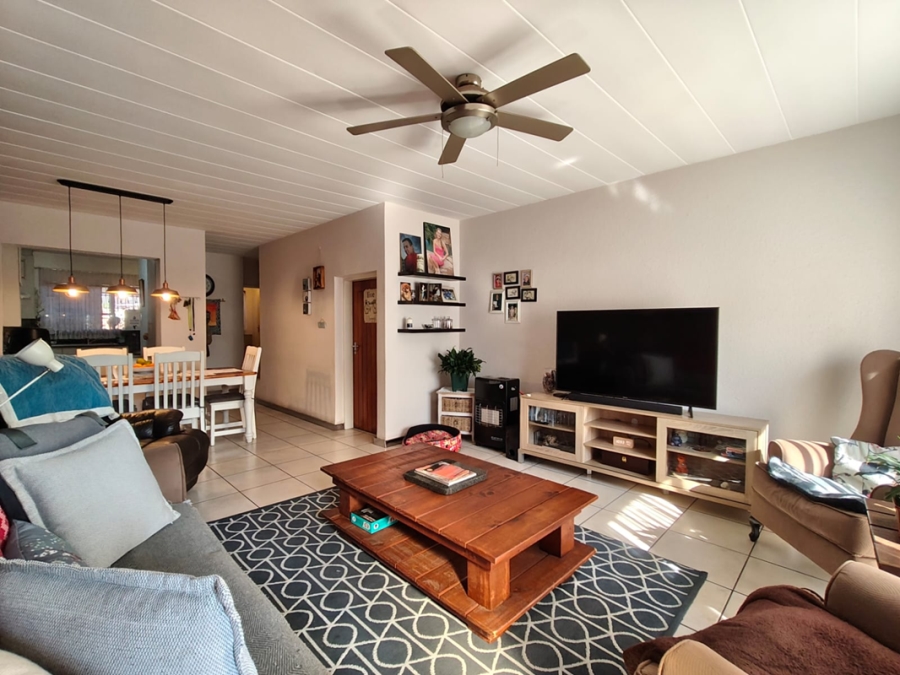 2 Bedroom Property for Sale in New Redruth Gauteng