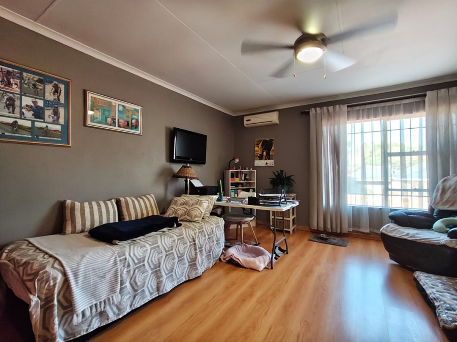 2 Bedroom Property for Sale in New Redruth Gauteng