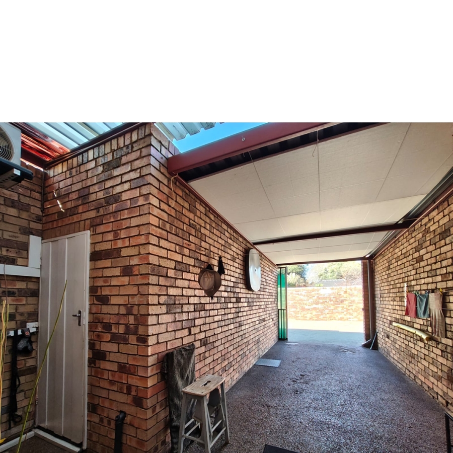 2 Bedroom Property for Sale in New Redruth Gauteng