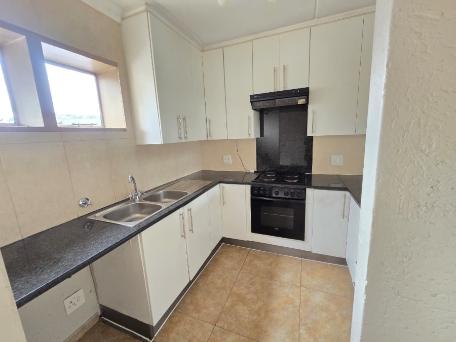 2 Bedroom Property for Sale in Mulbarton Gauteng