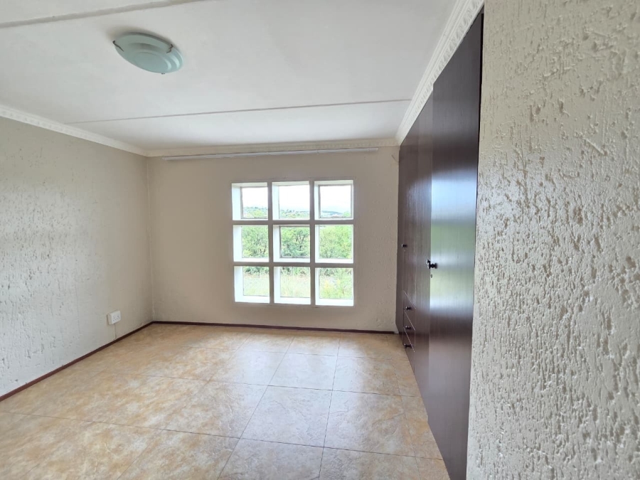 2 Bedroom Property for Sale in Mulbarton Gauteng