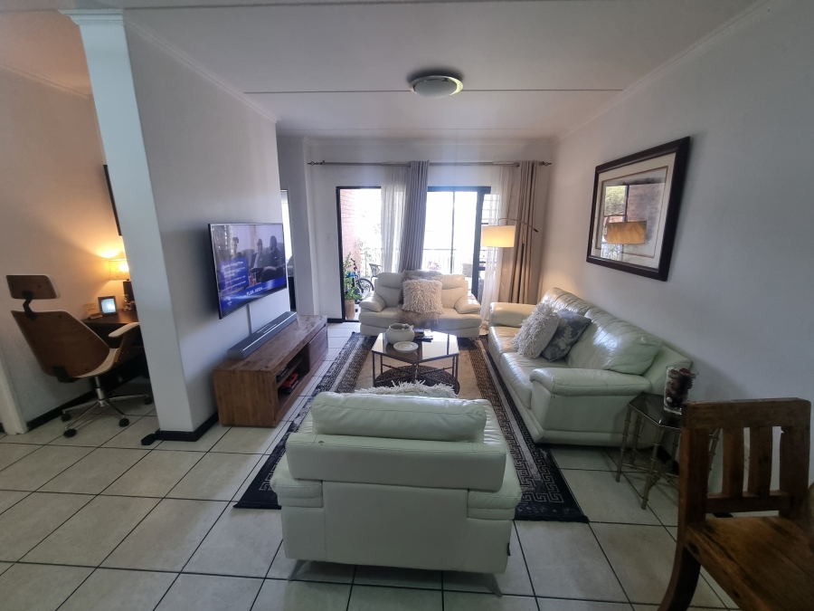 3 Bedroom Property for Sale in Oakdene Gauteng