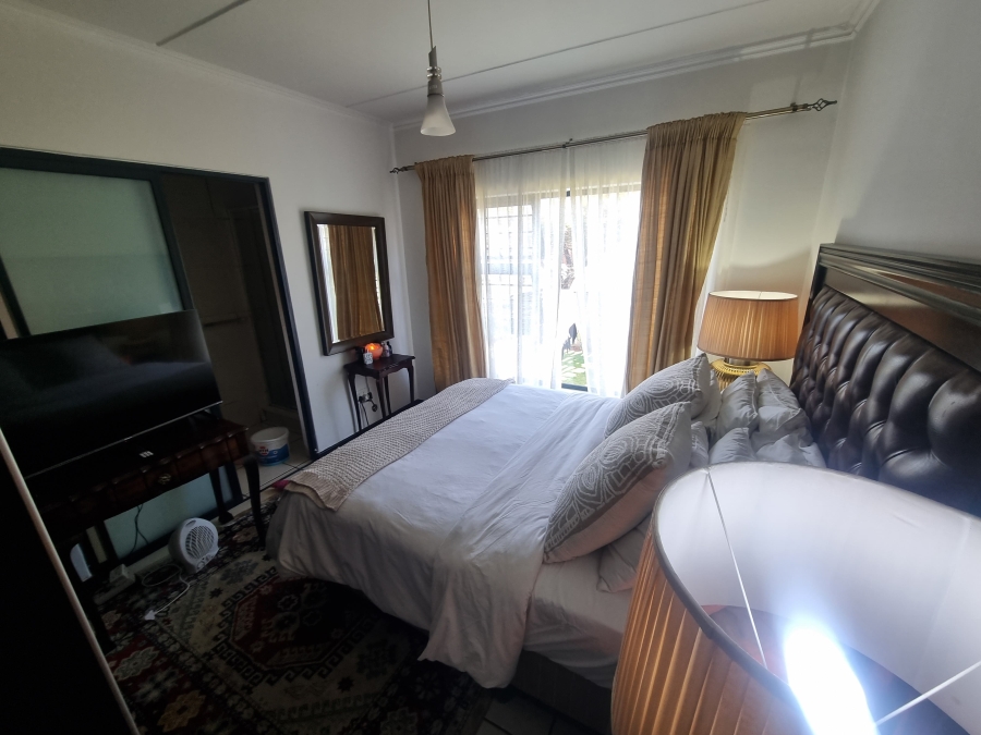 3 Bedroom Property for Sale in Oakdene Gauteng