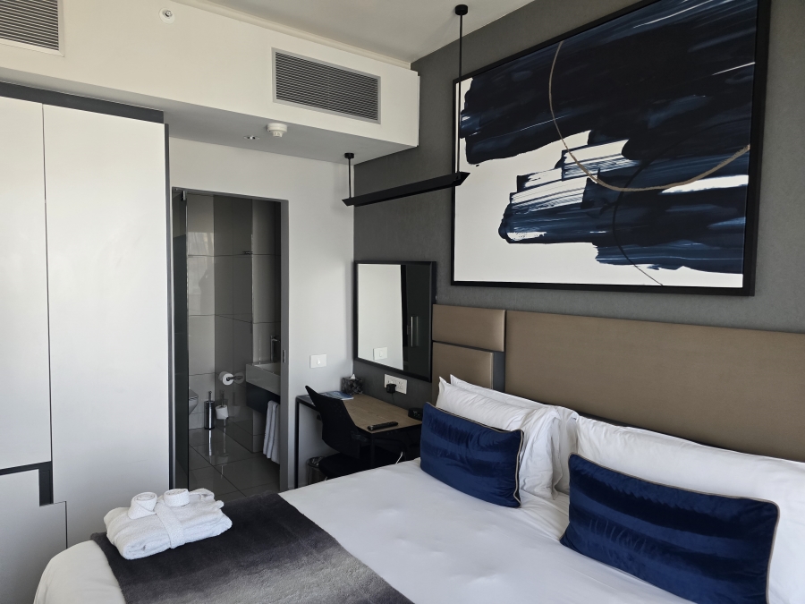To Let 1 Bedroom Property for Rent in Sandown Gauteng