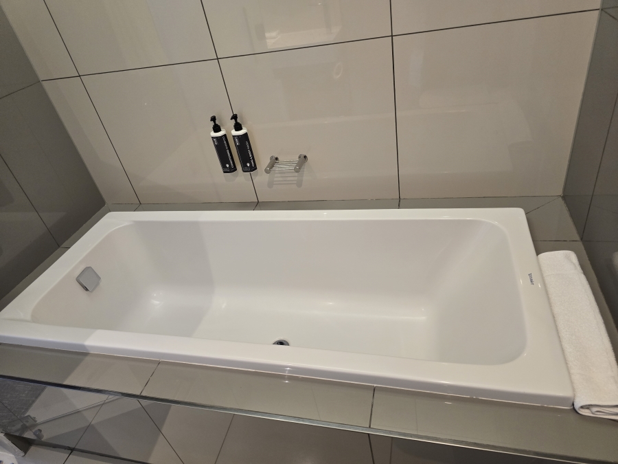 To Let 1 Bedroom Property for Rent in Sandown Gauteng