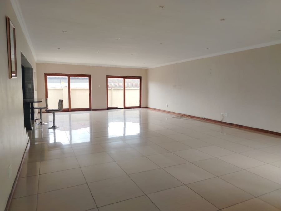 To Let 4 Bedroom Property for Rent in Parkrand Gauteng