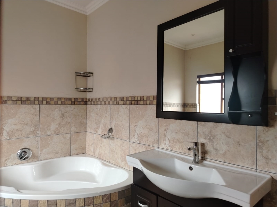 To Let 4 Bedroom Property for Rent in Parkrand Gauteng
