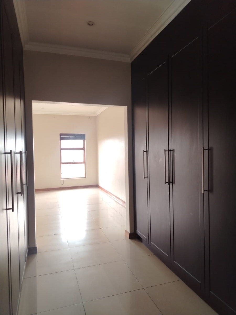 To Let 4 Bedroom Property for Rent in Parkrand Gauteng