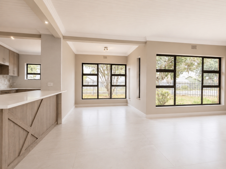3 Bedroom Property for Sale in Risiville Gauteng
