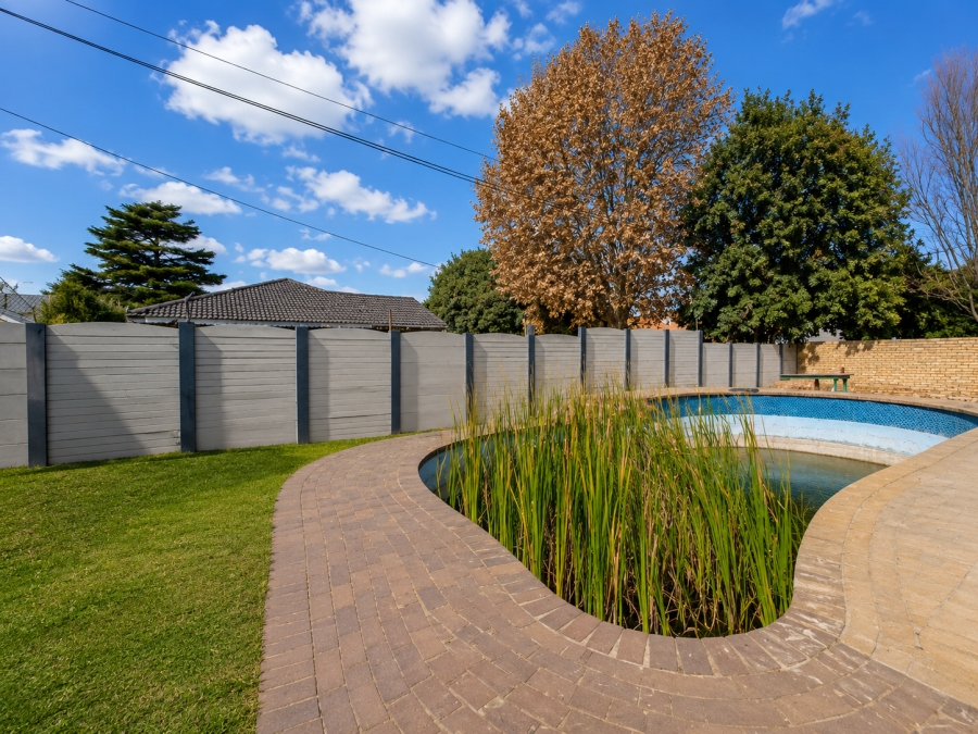3 Bedroom Property for Sale in Risiville Gauteng