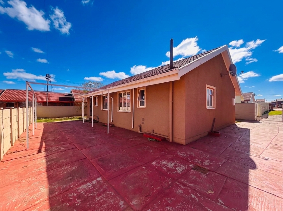 3 Bedroom Property for Sale in Sebokeng Zone 14 Gauteng