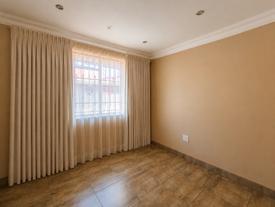 3 Bedroom Property for Sale in Sebokeng Zone 14 Gauteng