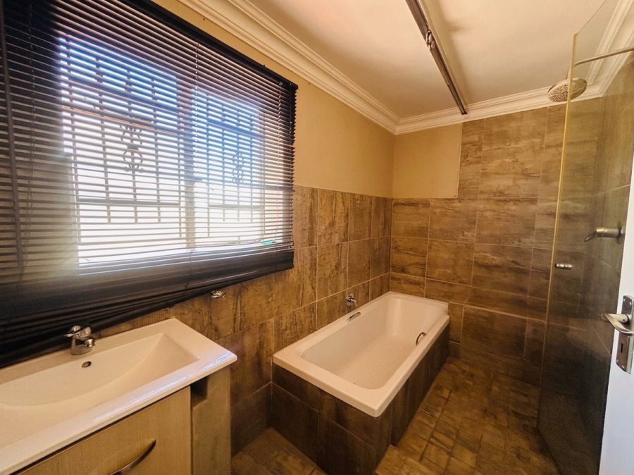 3 Bedroom Property for Sale in Sebokeng Zone 14 Gauteng
