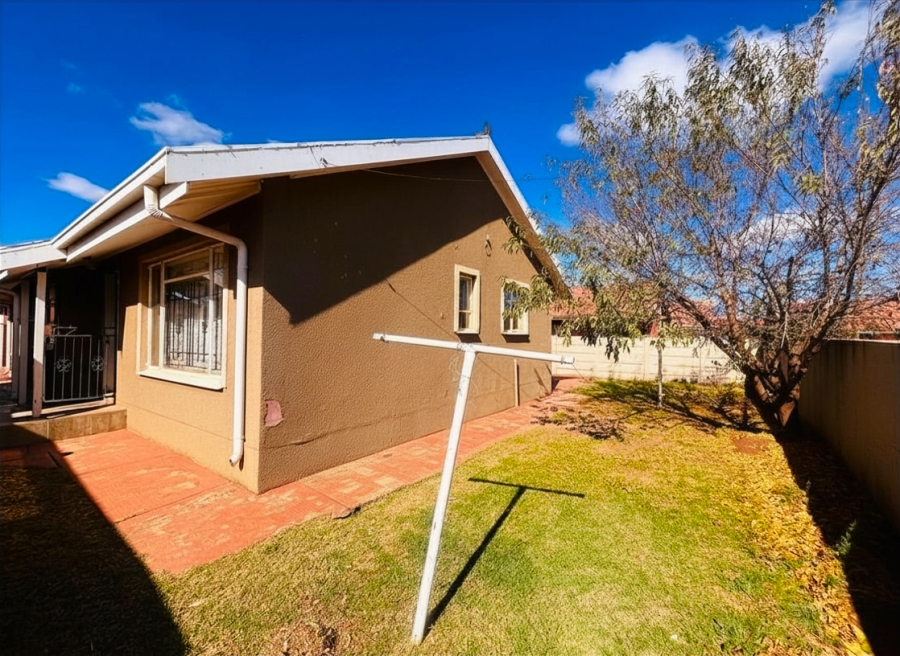 3 Bedroom Property for Sale in Sebokeng Zone 14 Gauteng