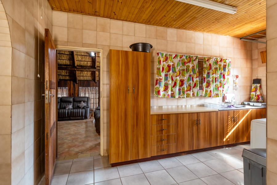 4 Bedroom Property for Sale in Dorandia Gauteng