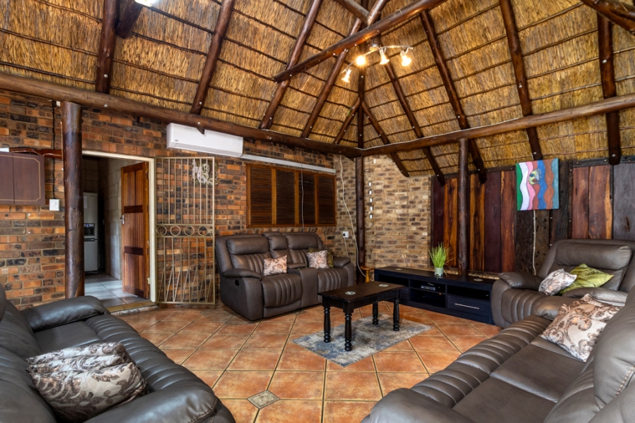 4 Bedroom Property for Sale in Dorandia Gauteng