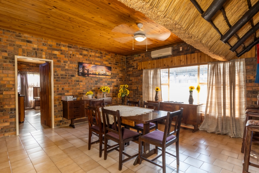 4 Bedroom Property for Sale in Dorandia Gauteng