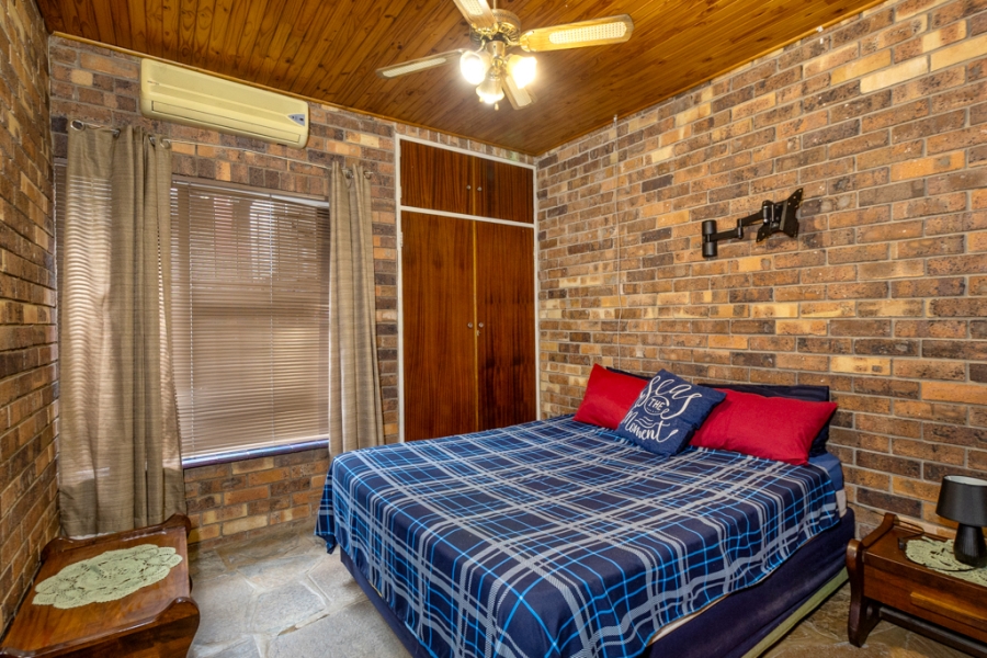 4 Bedroom Property for Sale in Dorandia Gauteng