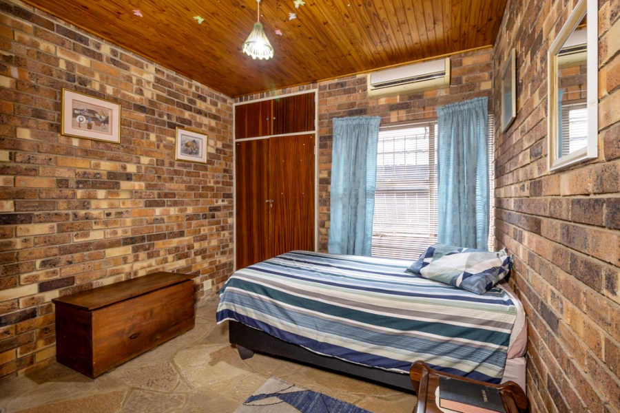 4 Bedroom Property for Sale in Dorandia Gauteng