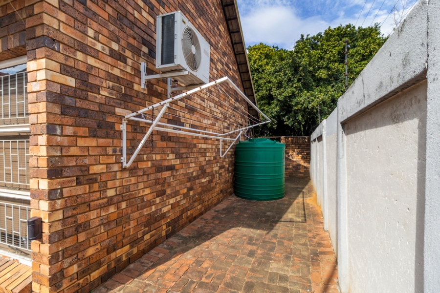 4 Bedroom Property for Sale in Dorandia Gauteng