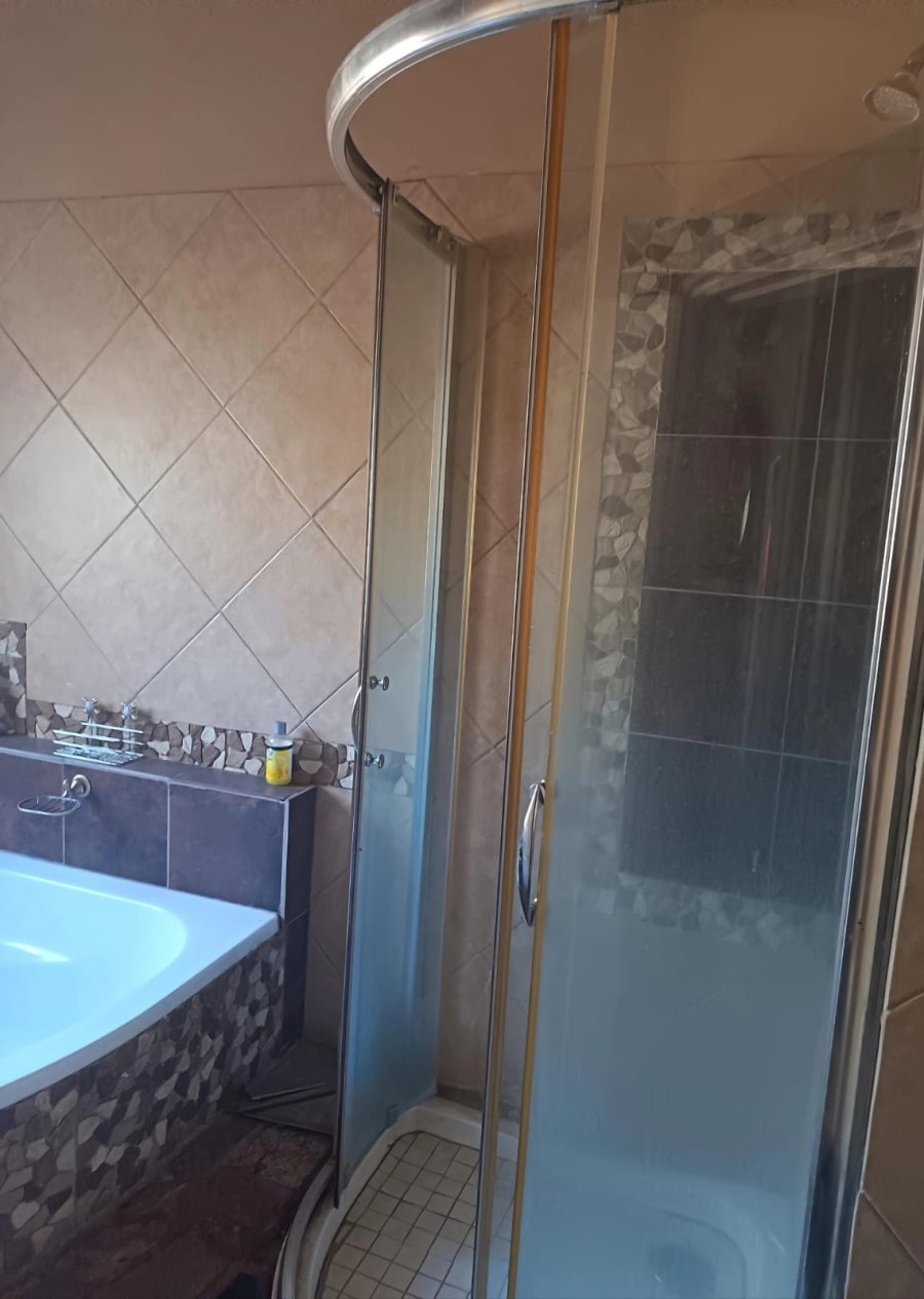3 Bedroom Property for Sale in Kameeldrift West Gauteng