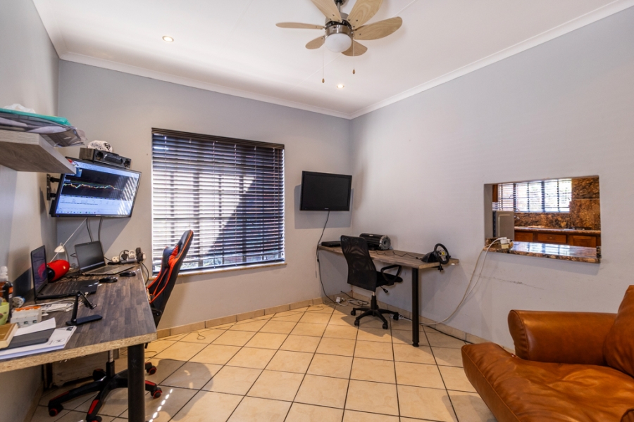3 Bedroom Property for Sale in Ninapark Gauteng