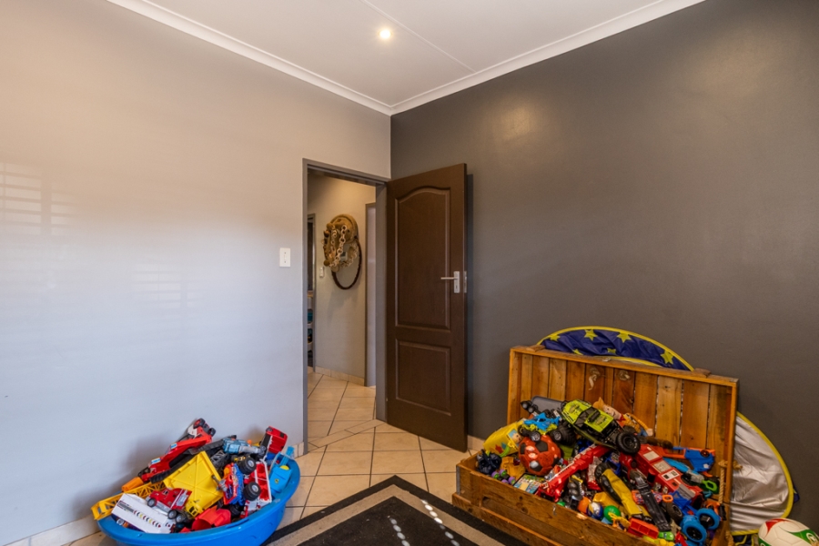 3 Bedroom Property for Sale in Ninapark Gauteng