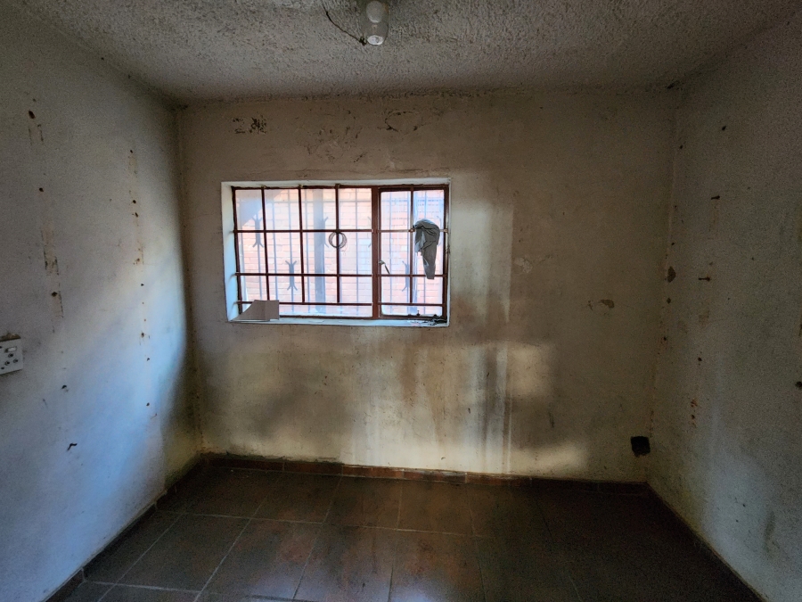 To Let Commercial Property for Rent in Silverton Gauteng