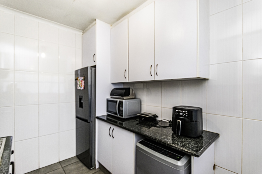 2 Bedroom Property for Sale in Florida Gauteng