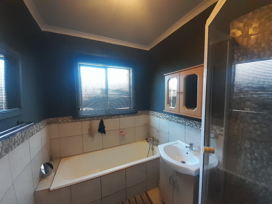4 Bedroom Property for Sale in Visagie Park Gauteng