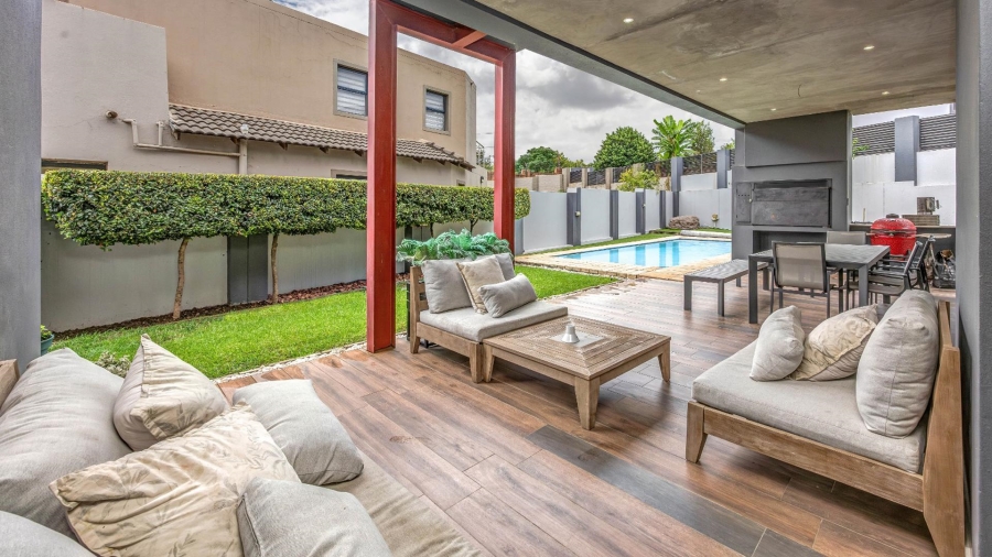 4 Bedroom Property for Sale in Maroeladal Gauteng