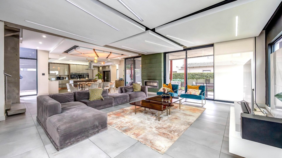 4 Bedroom Property for Sale in Maroeladal Gauteng