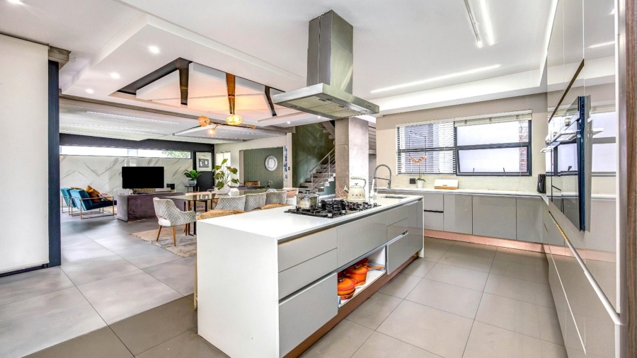 4 Bedroom Property for Sale in Maroeladal Gauteng