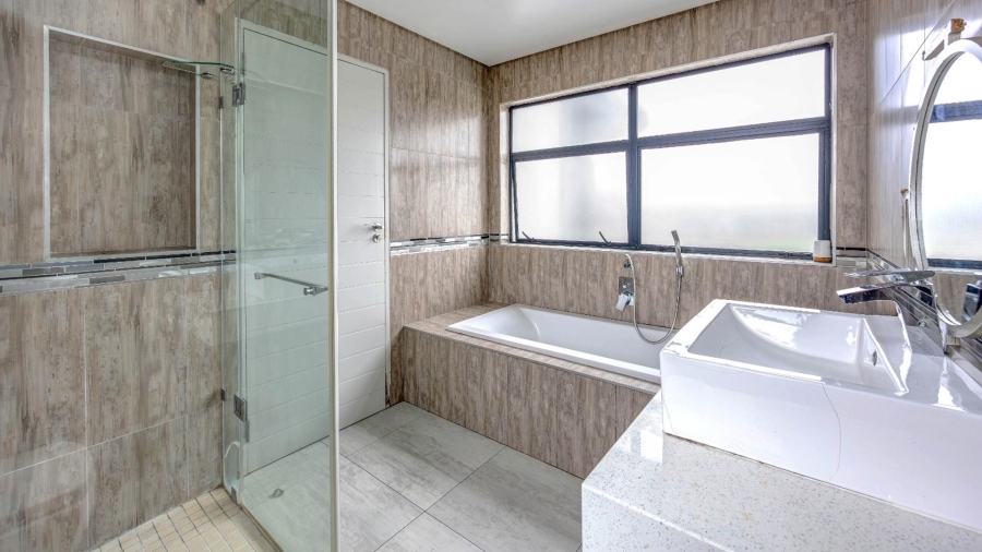 4 Bedroom Property for Sale in Maroeladal Gauteng