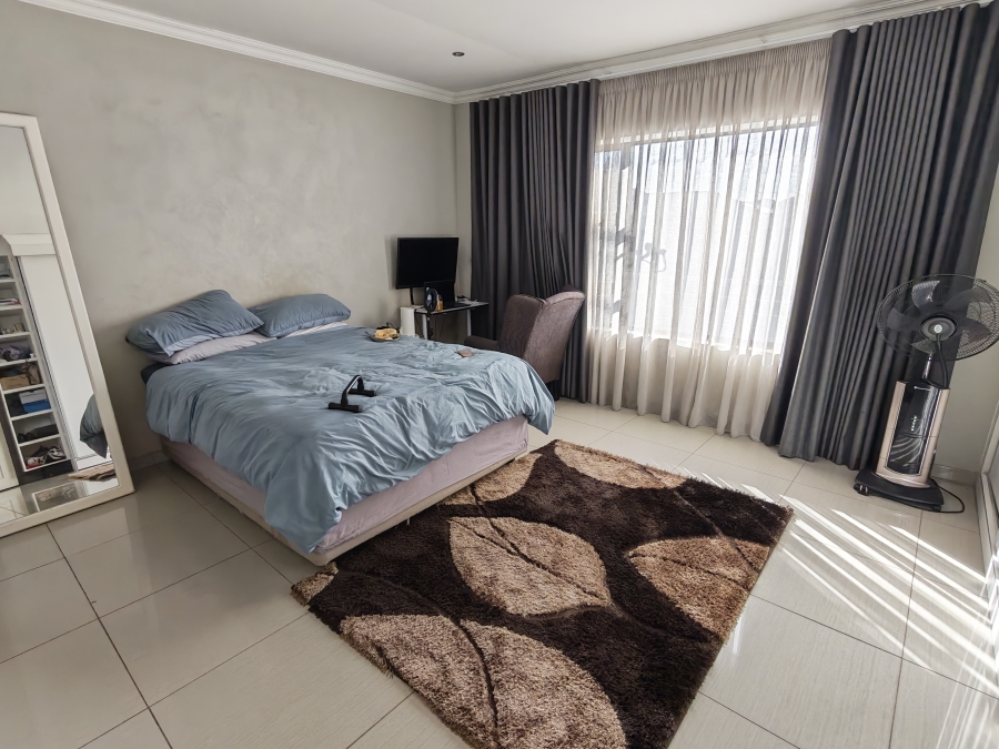 5 Bedroom Property for Sale in Magaliesberg Country Estate Gauteng